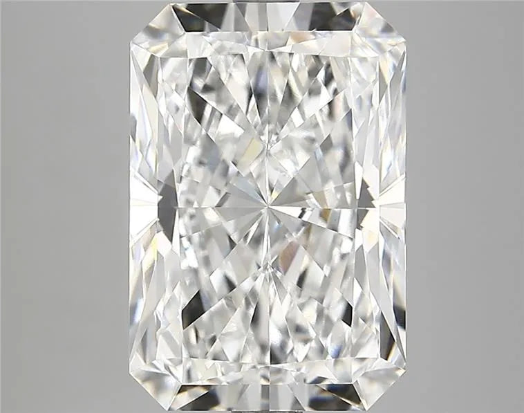 5.55ct Radiant Lab Grown Diamond (Colour E, Clarity VVS2, IGI Certified)