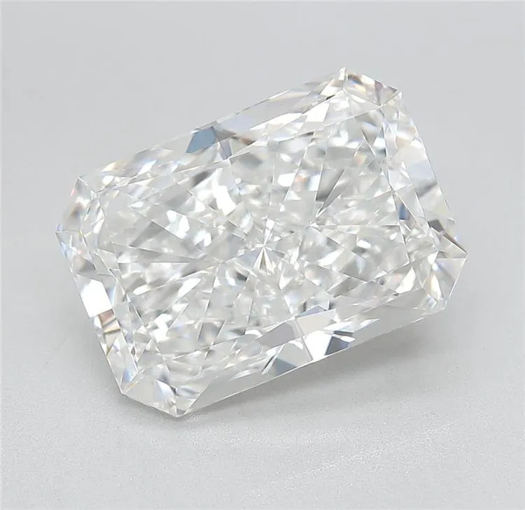5.77ct Radiant Lab Grown Diamond (Colour F, Clarity VVS2, Cut EX, IGI Certified)