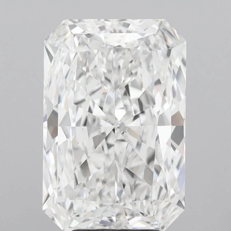 5.06ct Radiant Lab Grown Diamond (Colour E, Clarity VVS2, IGI Certified)