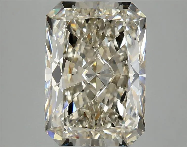 4.08ct Radiant Lab Grown Diamond (Colour I, Clarity VS1, IGI Certified)