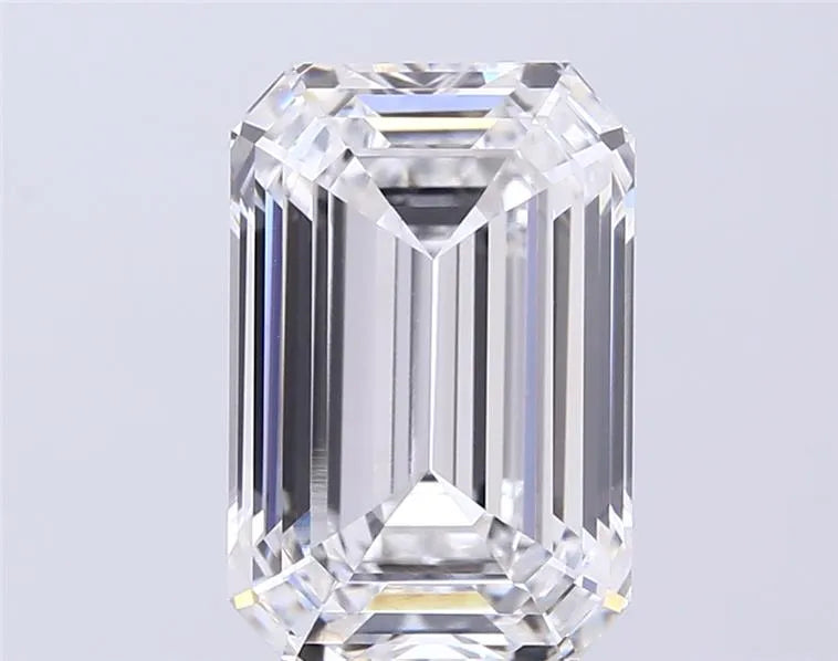 7.50ct Emerald Lab Grown Diamond (Colour E, Clarity VVS1, IGI Certified)