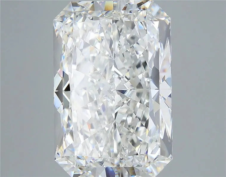 8.59ct Radiant Lab Grown Diamond (Colour F, Clarity VVS2, IGI Certified)