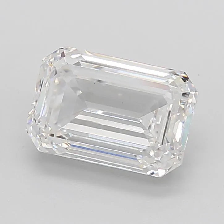 4.43ct Emerald Lab Grown Diamond (Colour E, Clarity VVS2, IGI Certified)
