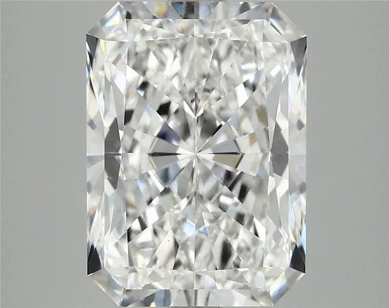 4.88ct Radiant Lab Grown Diamond (Colour E, Clarity VS1, IGI Certified)