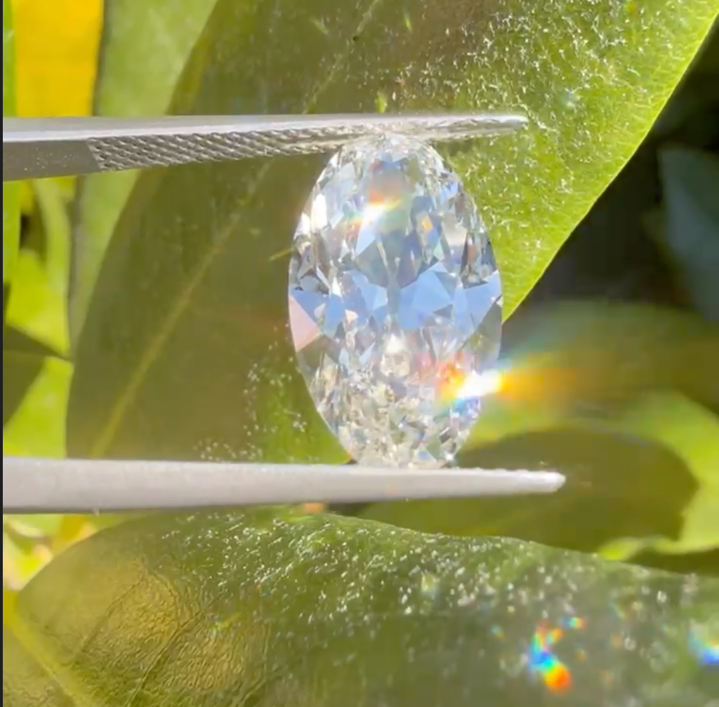 5.54ct Moval Lab Grown Diamond (Color:G Clarity:VS1)