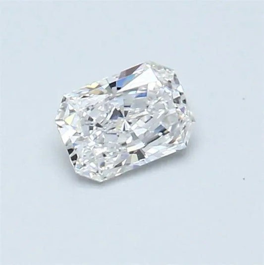 0.31ct Radiant Lab Grown Diamond (Colour D, Clarity VVS1, GIA Certified)
