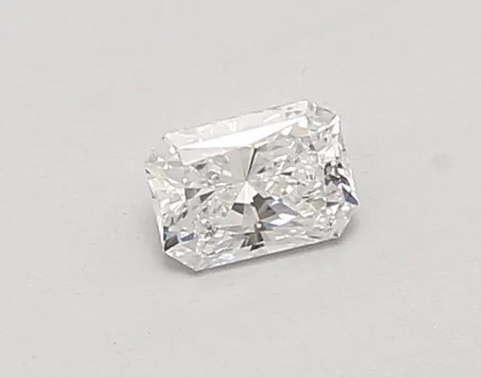 0.33ct Radiant Lab Grown Diamond (Colour D, Clarity VS2, IGI Certified)