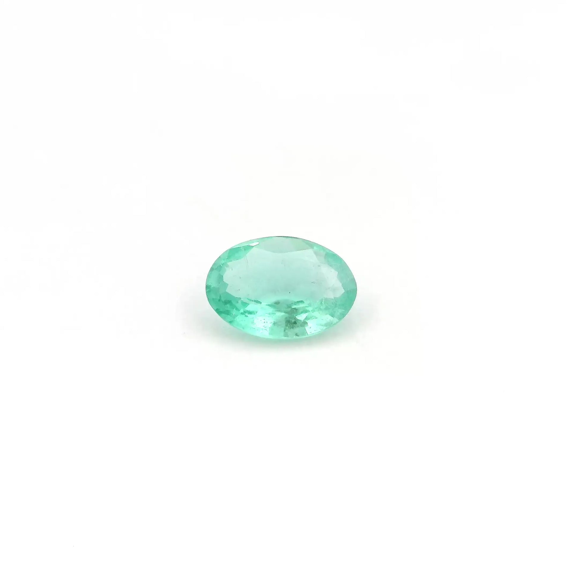 0.48ct Oval Natural Emerald (Colour Green, Clarity Slightly Included, Cut Faceted)