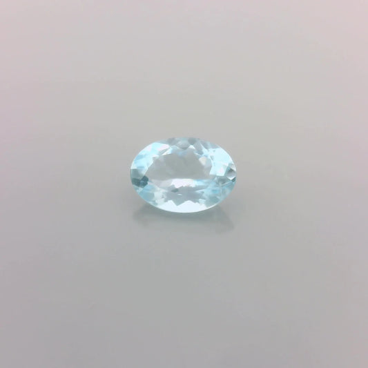0.69ct Oval Natural Aquamarine (Colour Blue, Clarity Eye Clean, Cut Faceted)