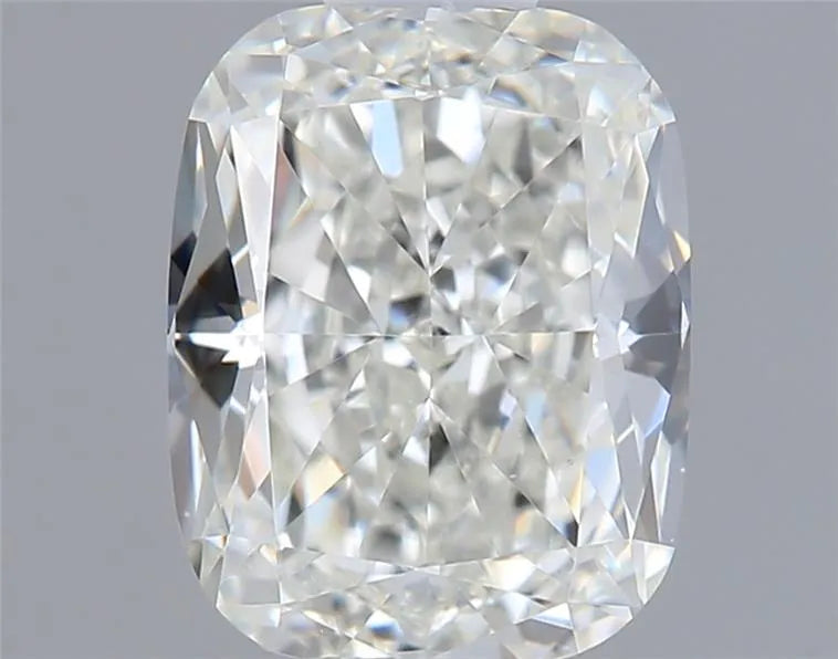 0.70ct Cushion brilliant Natural Diamond (Colour J, Clarity VS2, GIA Certified)