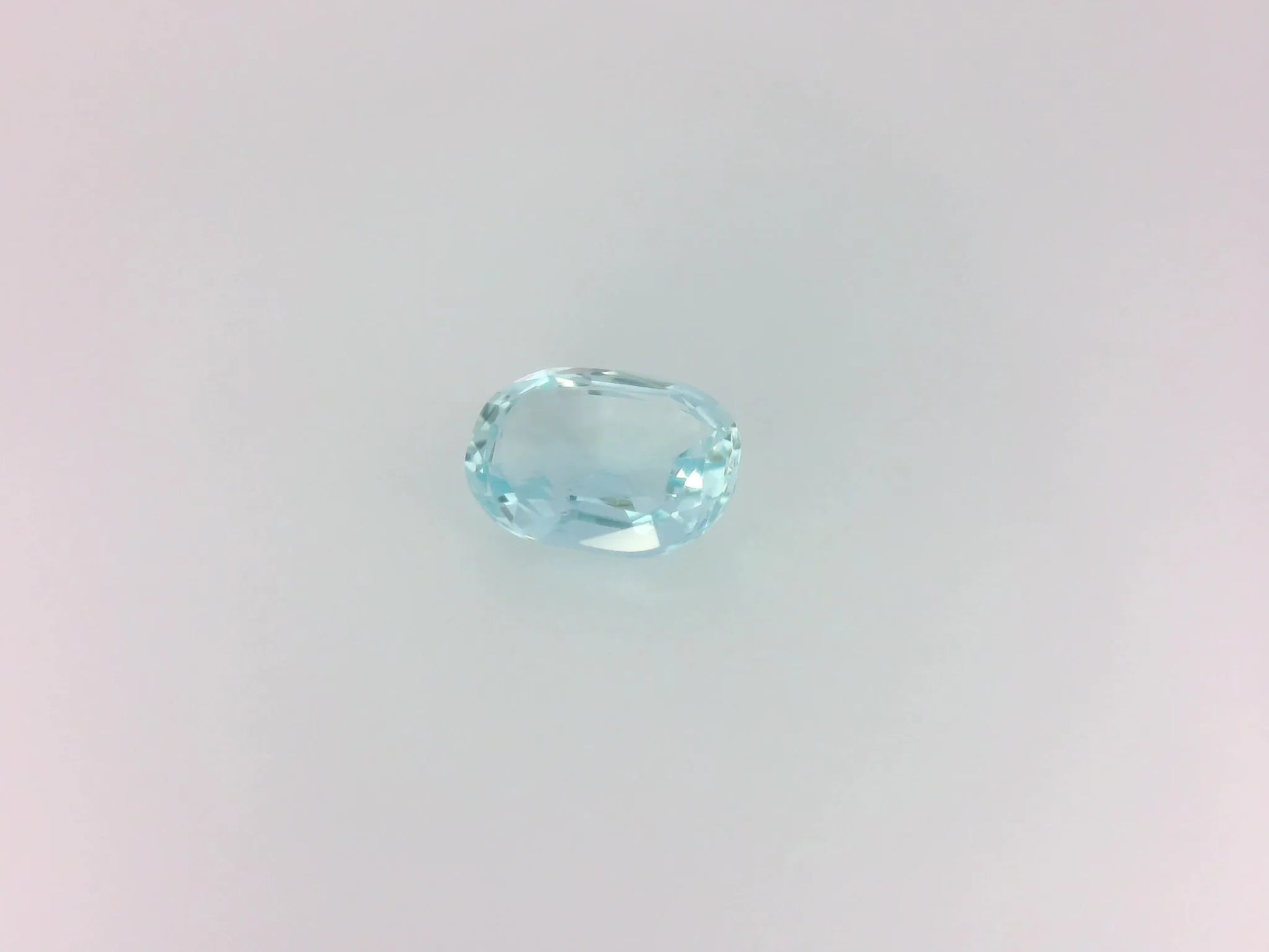 0.97ct Oval Natural Aquamarine (Colour Blue, Clarity Eye Clean, Cut Faceted)