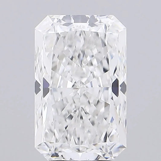 3.96ct Radiant Lab Grown Diamond (Colour E, Clarity VVS2, IGI Certified)