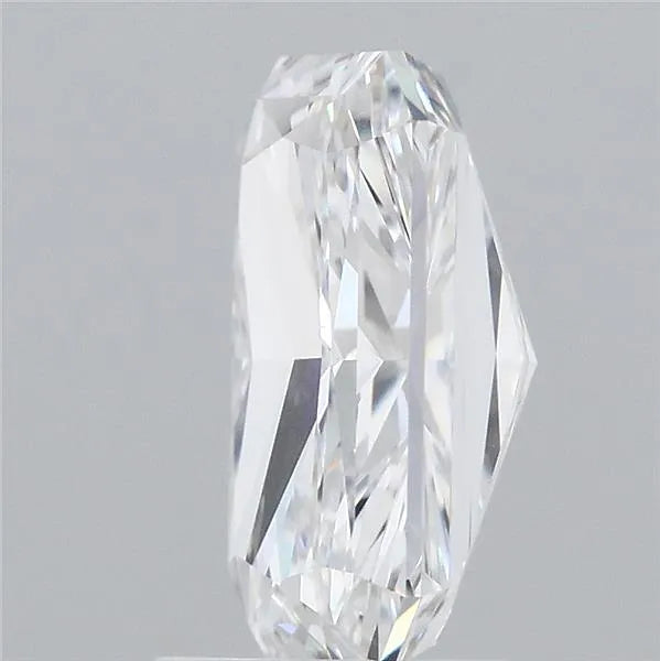 3.24ct Radiant Lab Grown Diamond (Colour D, Clarity VVS2, IGI Certified)