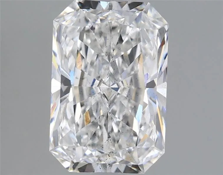 2.31ct Radiant Lab Grown Diamond (Colour E, Clarity SI1, IGI Certified)