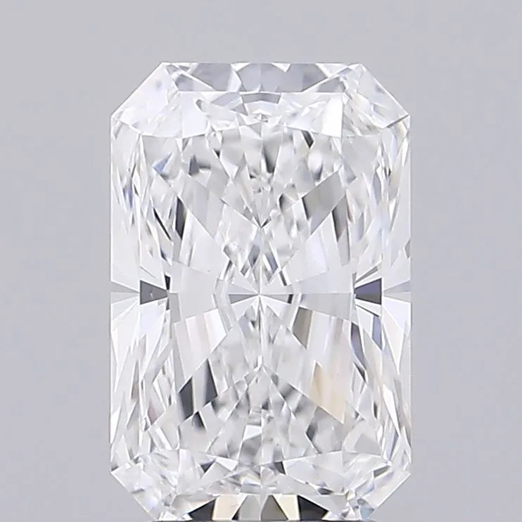 2.51ct Radiant Lab Grown Diamond (Colour E, Clarity VVS2, IGI Certified)