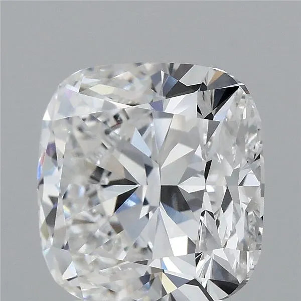 4.05ct Cushion modified Lab Grown Diamond (Colour E, Clarity VVS1, IGI Certified)