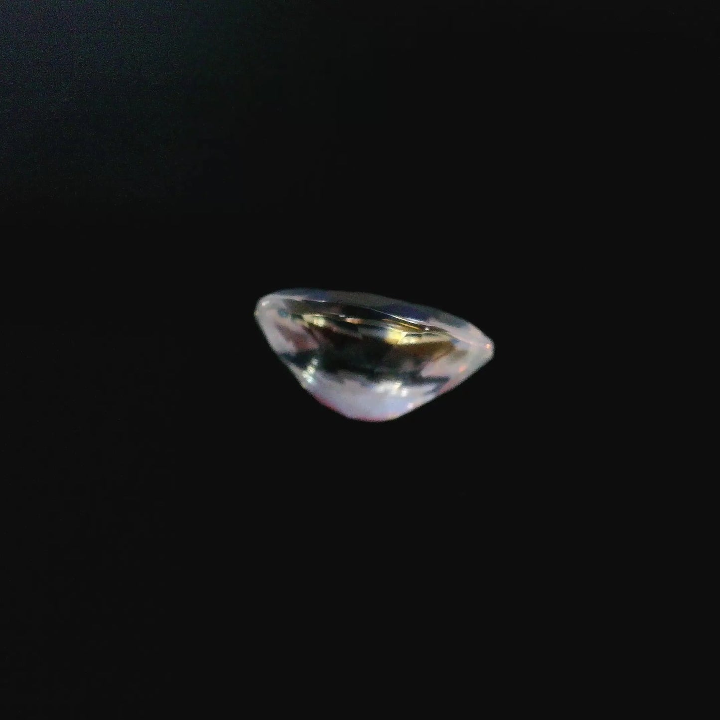 1.05ct Oval Natural Moonstone (Colour White, Clarity Slightly Included, Cut Faceted)