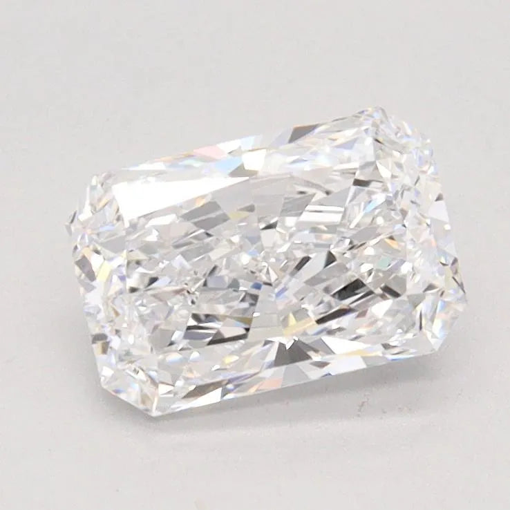 1.07ct Radiant Lab Grown Diamond (Colour E, Clarity VVS2, IGI Certified)