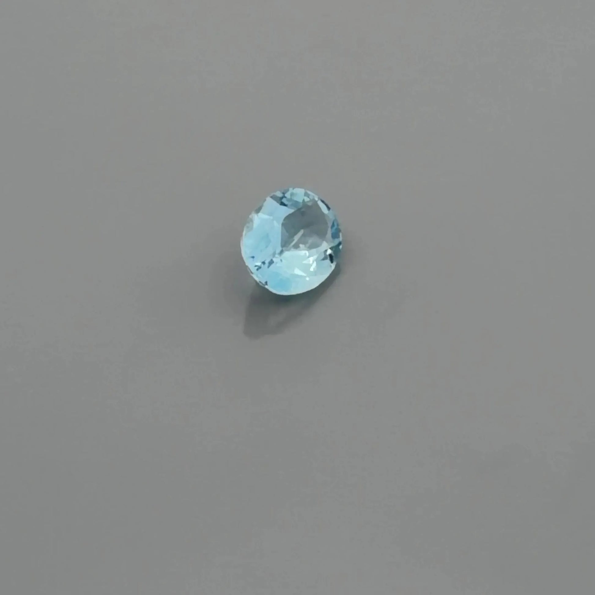 1.09ct Oval Natural Aquamarine (Colour Blue, Clarity Slightly Included, Cut Faceted)