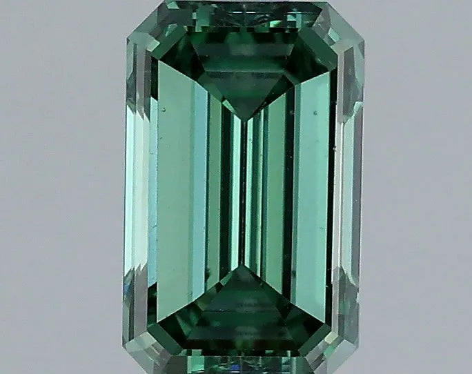1.50ct Emerald Lab Grown Diamond (Colour Fancy Vivid Green, Clarity VS2, IGI Certified)