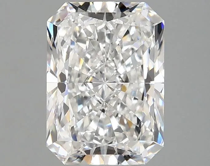 1.53ct Radiant Lab Grown Diamond (Colour E, Clarity VVS2, IGI Certified)