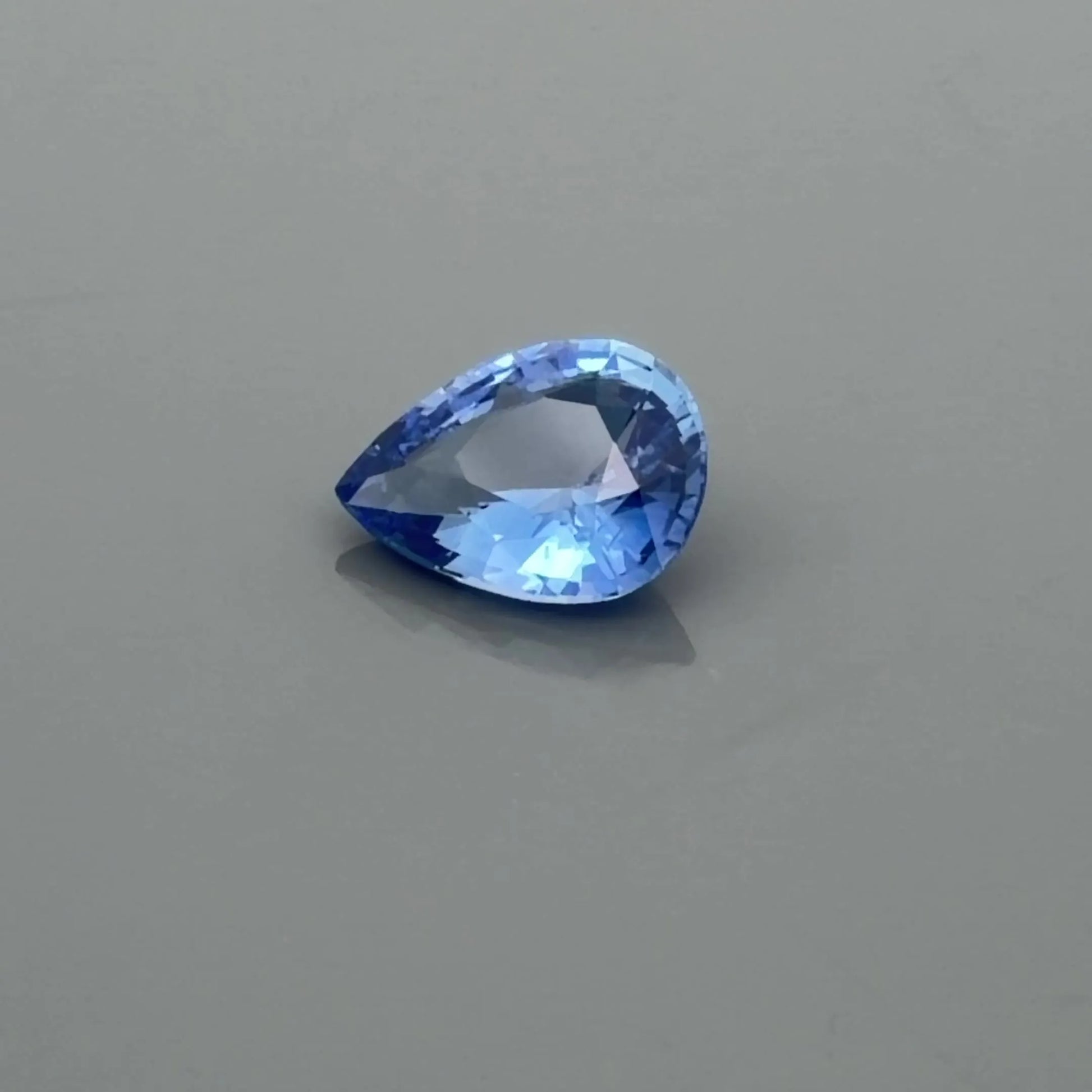 1.54ct Pear Natural Sapphire (Colour Blue, Clarity Eye Clean, Cut Faceted)