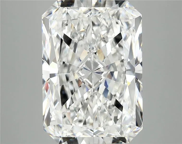 10.69ct Radiant Lab Grown Diamond (Colour E, Clarity VS1, IGI Certified)