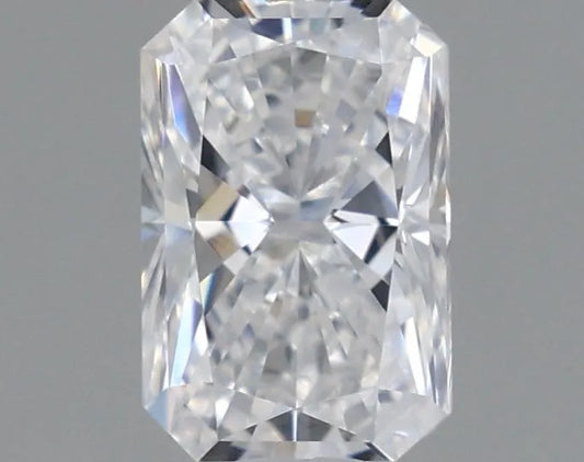 0.59ct Radiant Lab Grown Diamond (Colour E, Clarity VVS2, IGI Certified)
