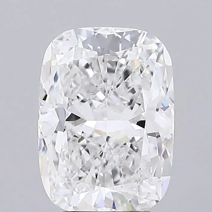 4.23ct Cushion modified Lab Grown Diamond (Colour E, Clarity VVS2, IGI Certified)