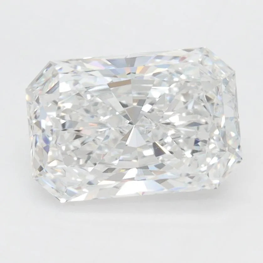 2.01ct Radiant Lab Grown Diamond (Colour E, Clarity VVS1, IGI Certified)