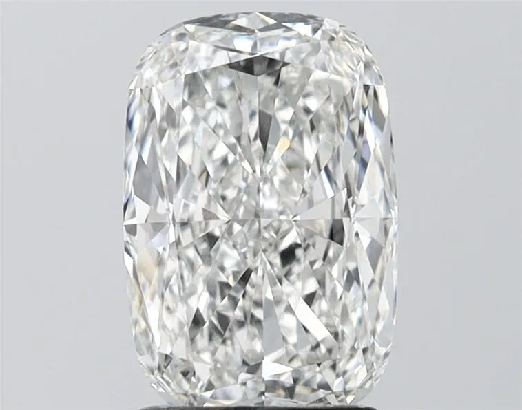 2.30ct Cushion modified Lab Grown Diamond (Colour G, Clarity VVS2, IGI Certified)
