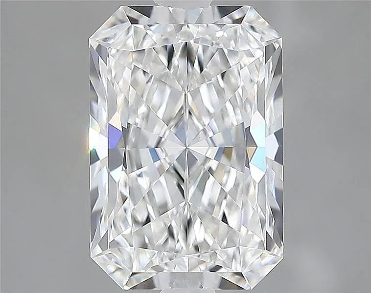 2.50ct Radiant Lab Grown Diamond (Colour E, Clarity VVS2, IGI Certified)