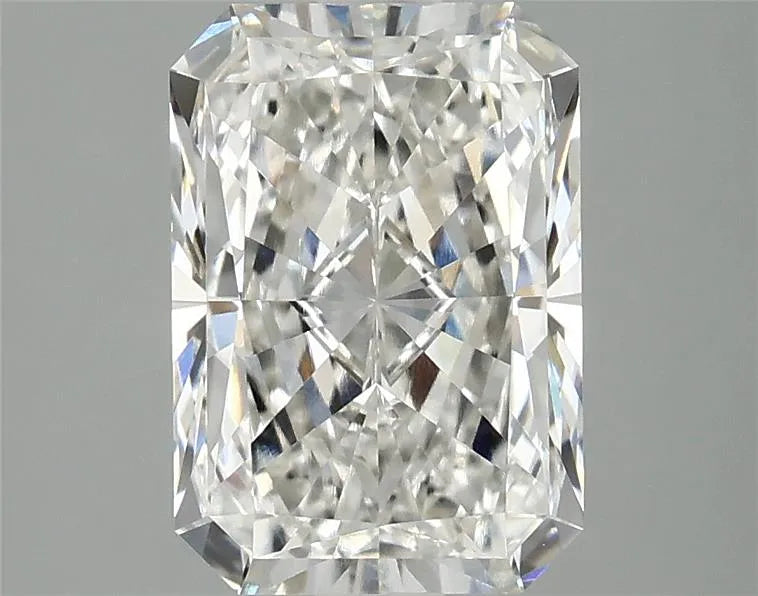 2.52ct Radiant Lab Grown Diamond (Colour G, Clarity VVS2, IGI Certified)
