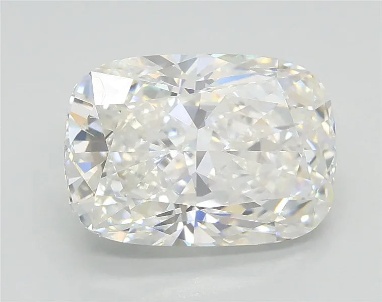 2.53ct Cushion modified Lab Grown Diamond (Colour F, Clarity VVS2, IGI Certified)