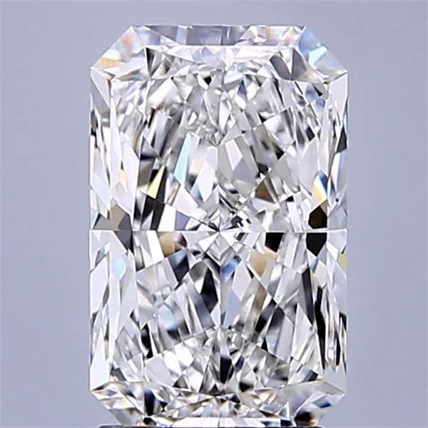 2.56ct Radiant Lab Grown Diamond (Colour E, Clarity VVS2, IGI Certified)