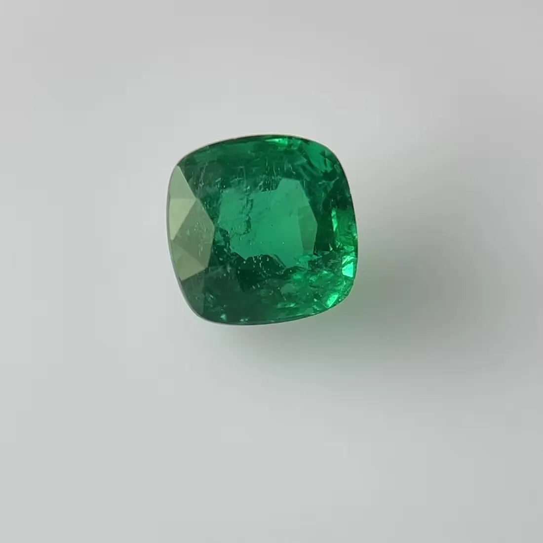2.57ct Cushion Natural Emerald (Colour Green, Clarity Slightly Included, Cut Faceted)