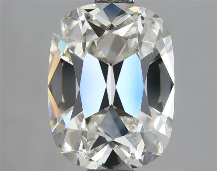 2.59ct Cushion brilliant Lab Grown Diamond (Colour G, Clarity VVS2, IGI Certified)