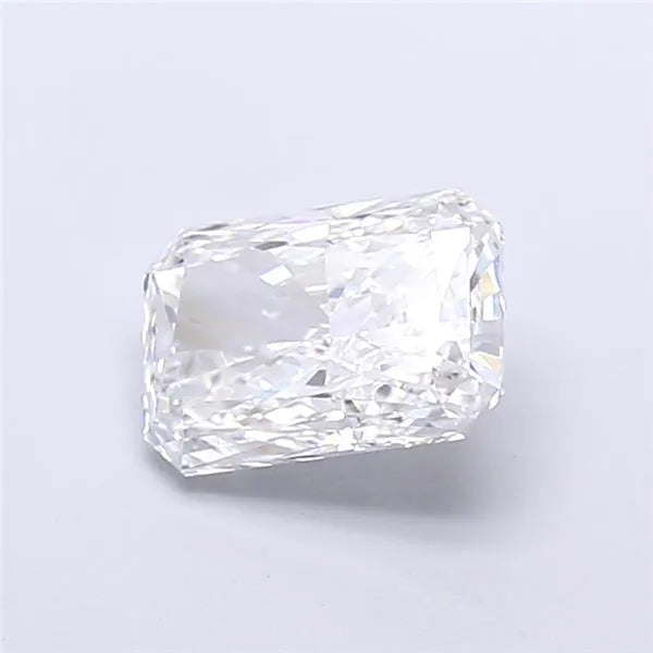 2.60ct Radiant Lab Grown Diamond (Colour D, Clarity VVS2, IGI Certified)