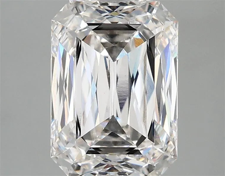2.67ct Radiant Lab Grown Diamond (Colour G, Clarity VVS2, IGI Certified)