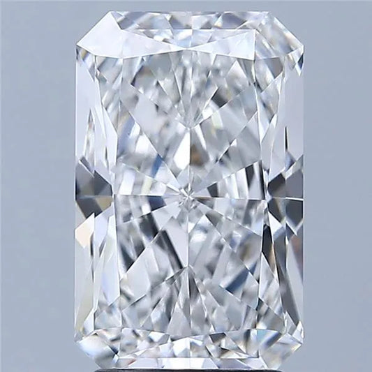 2.73ct Radiant Lab Grown Diamond (Colour E, Clarity VVS2, IGI Certified)
