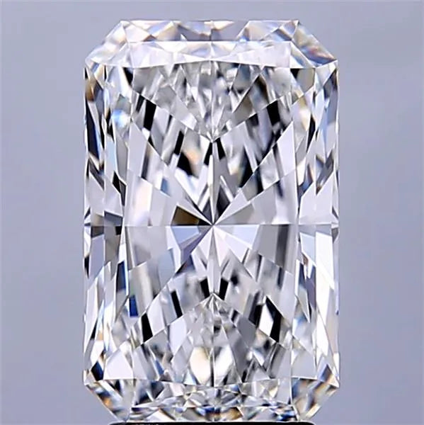 2.76ct Radiant Lab Grown Diamond (Colour E, Clarity VVS2, IGI Certified)