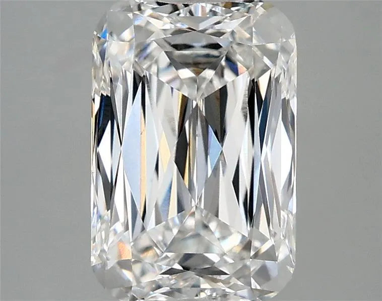 2.80ct Cushion modified Lab Grown Diamond (Colour E, Clarity VVS2, IGI Certified)