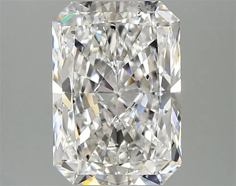2.80ct Radiant Lab Grown Diamond (Colour F, Clarity SI2, IGI Certified)
