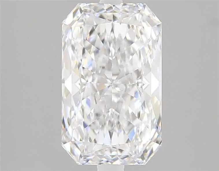 2.81ct Radiant Lab Grown Diamond (Colour D, Clarity VVS2, IGI Certified)
