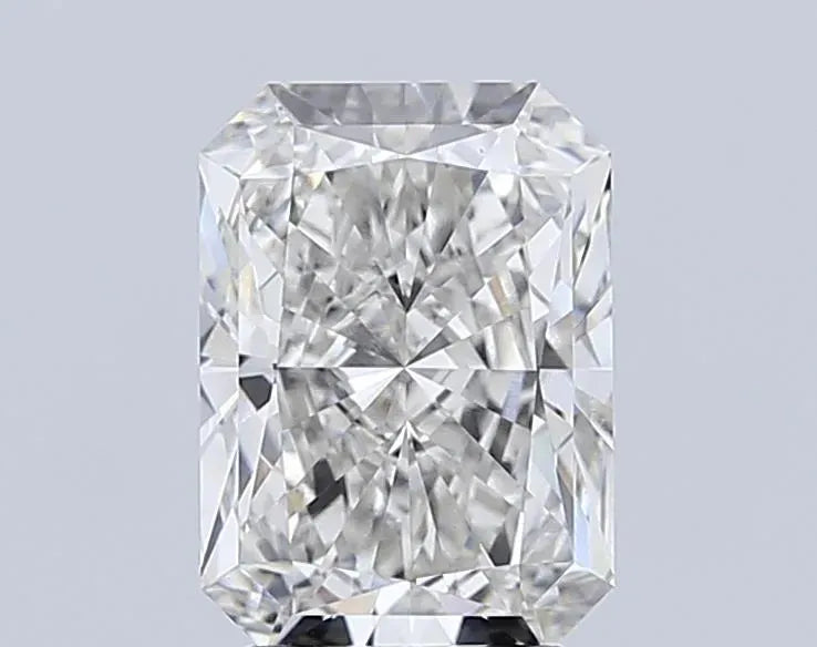 2.86ct Radiant Lab Grown Diamond (Colour G, Clarity VVS2, IGI Certified)