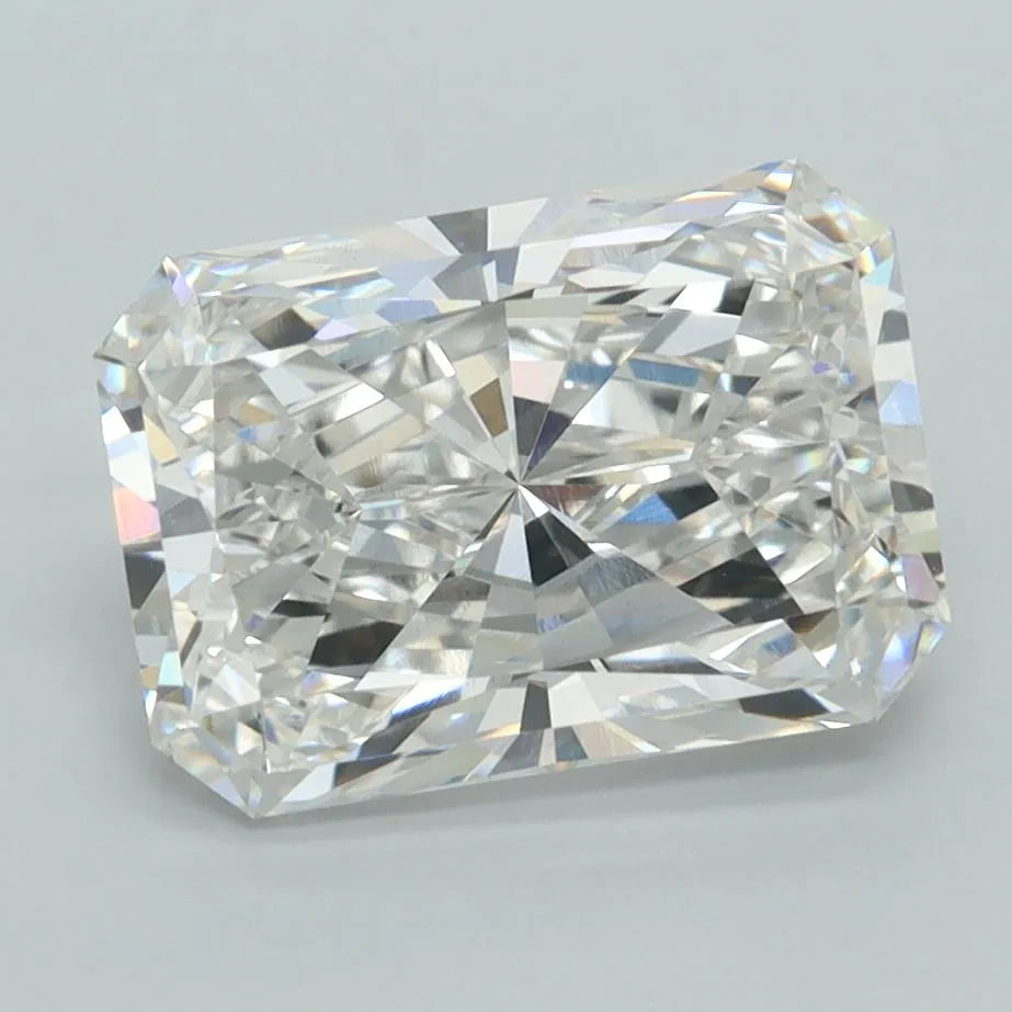 2.98ct Radiant Lab Grown Diamond (Colour F, Clarity VVS2, IGI Certified)