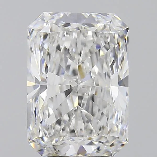 4.01ct Radiant Lab Grown Diamond (Colour F, Clarity VVS2, IGI Certified)