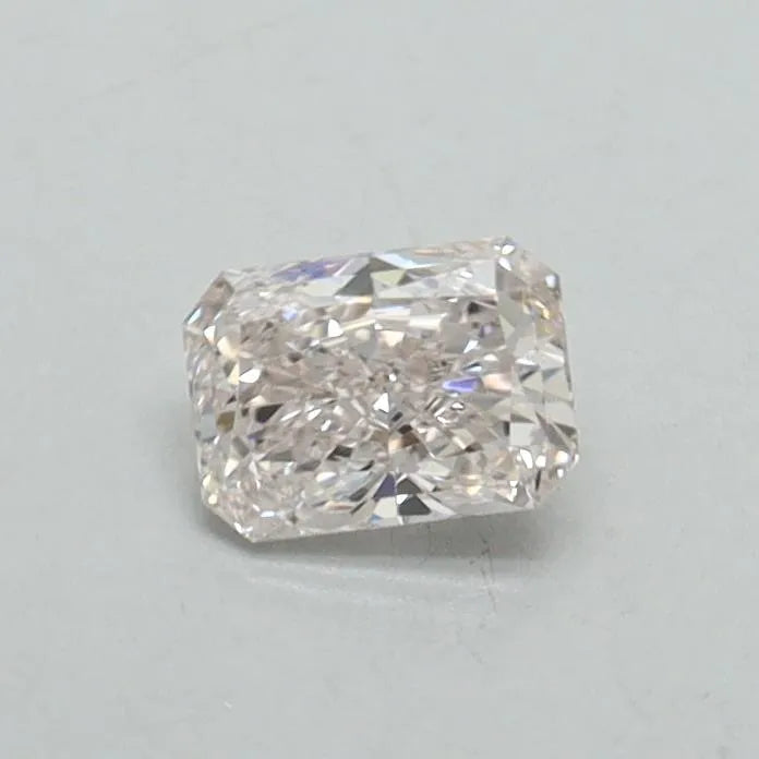 0.30ct Radiant Lab Grown Diamond (Colour H, Clarity VS2, IGI Certified)