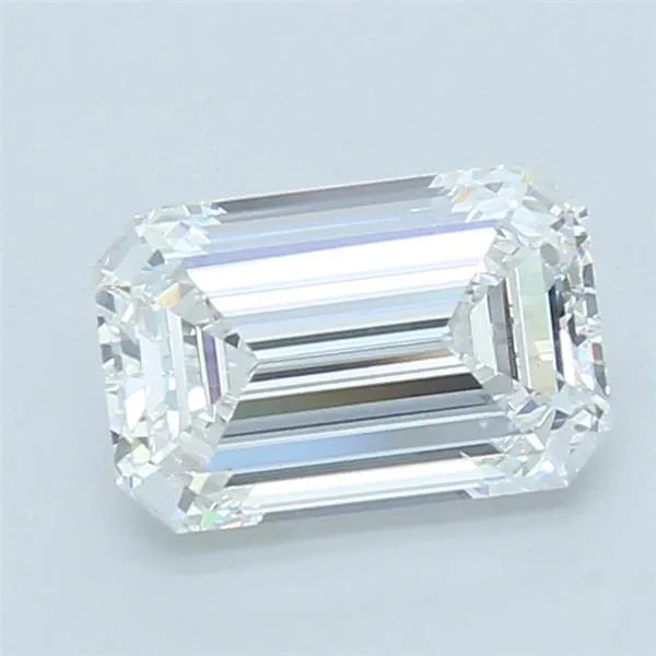 2.53ct Emerald Lab Grown Diamond (Colour E, Clarity VVS2, IGI Certified)