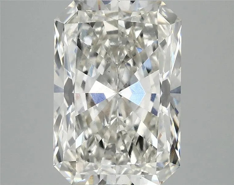 4.05ct Radiant Lab Grown Diamond (Colour G, Clarity VS2, IGI Certified)